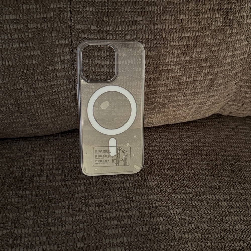 Apple Transparent MagSafe iPhone Case